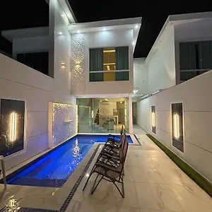 boa-beach-house-with-private-pool.hotelsportoseguro.com/
